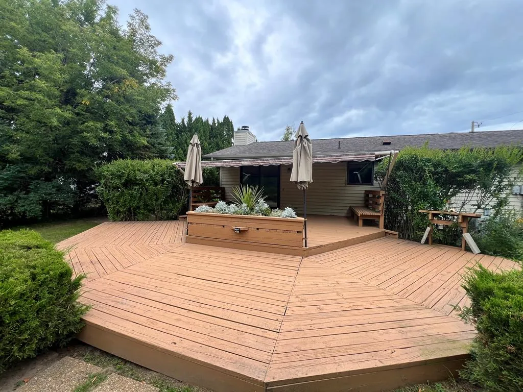 1105 S Ridgeway Ave, Sturgeon Bay, Wisconsin 54235, 3 Bedrooms Bedrooms, ,2 BathroomsBathrooms,Inland-Residential,For Sale,Ridgeway Ave,144536