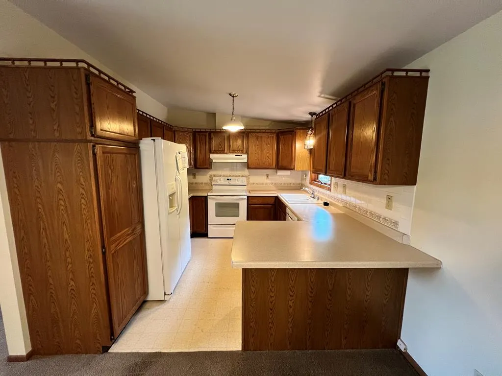 1105 S Ridgeway Ave, Sturgeon Bay, Wisconsin 54235, 3 Bedrooms Bedrooms, ,2 BathroomsBathrooms,Inland-Residential,For Sale,Ridgeway Ave,144536