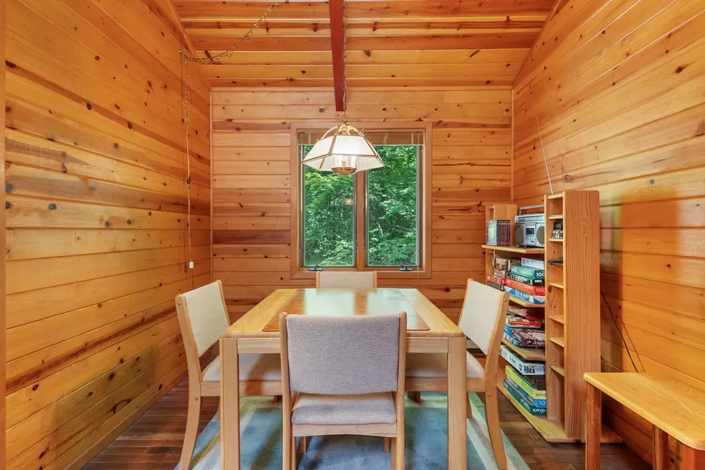 6140 N Cave Point Dr, Sturgeon Bay, Wisconsin 54235, 1 Bedroom Bedrooms, ,2 BathroomsBathrooms,Inland-Residential,For Sale,N Cave Point Dr,144282