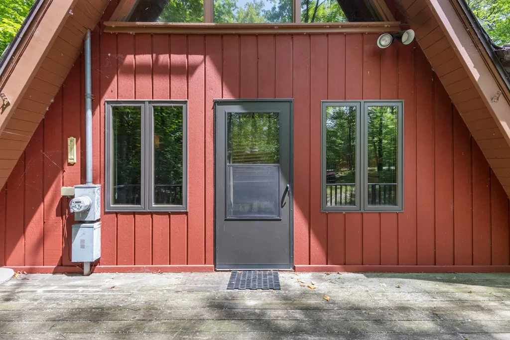6140 N Cave Point Dr, Sturgeon Bay, Wisconsin 54235, 1 Bedroom Bedrooms, ,2 BathroomsBathrooms,Inland-Residential,For Sale,N Cave Point Dr,144282