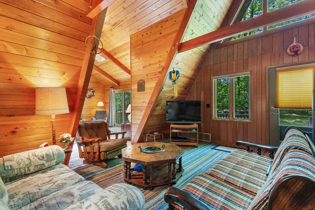 6140 N Cave Point Dr, Sturgeon Bay, Wisconsin 54235, 1 Bedroom Bedrooms, ,2 BathroomsBathrooms,Inland-Residential,For Sale,N Cave Point Dr,144282