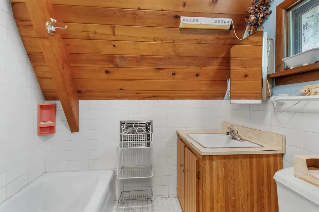 6140 N Cave Point Dr, Sturgeon Bay, Wisconsin 54235, 1 Bedroom Bedrooms, ,2 BathroomsBathrooms,Inland-Residential,For Sale,N Cave Point Dr,144282