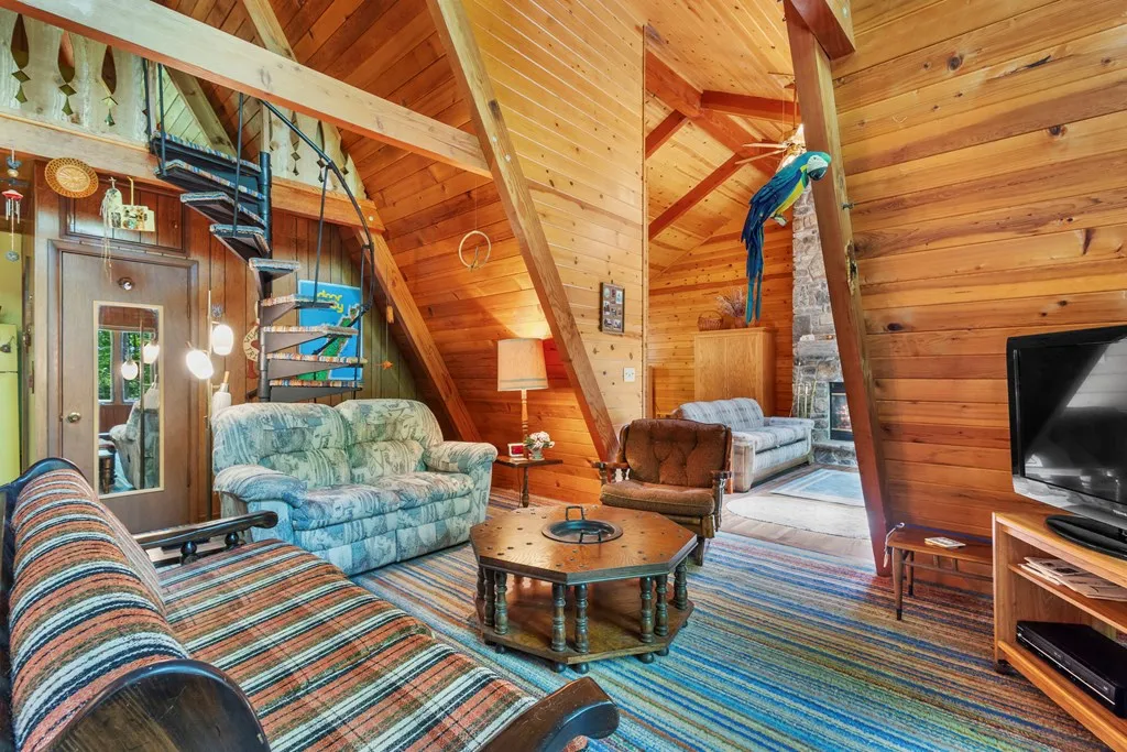 6140 N Cave Point Dr, Sturgeon Bay, Wisconsin 54235, 1 Bedroom Bedrooms, ,2 BathroomsBathrooms,Inland-Residential,For Sale,N Cave Point Dr,144282