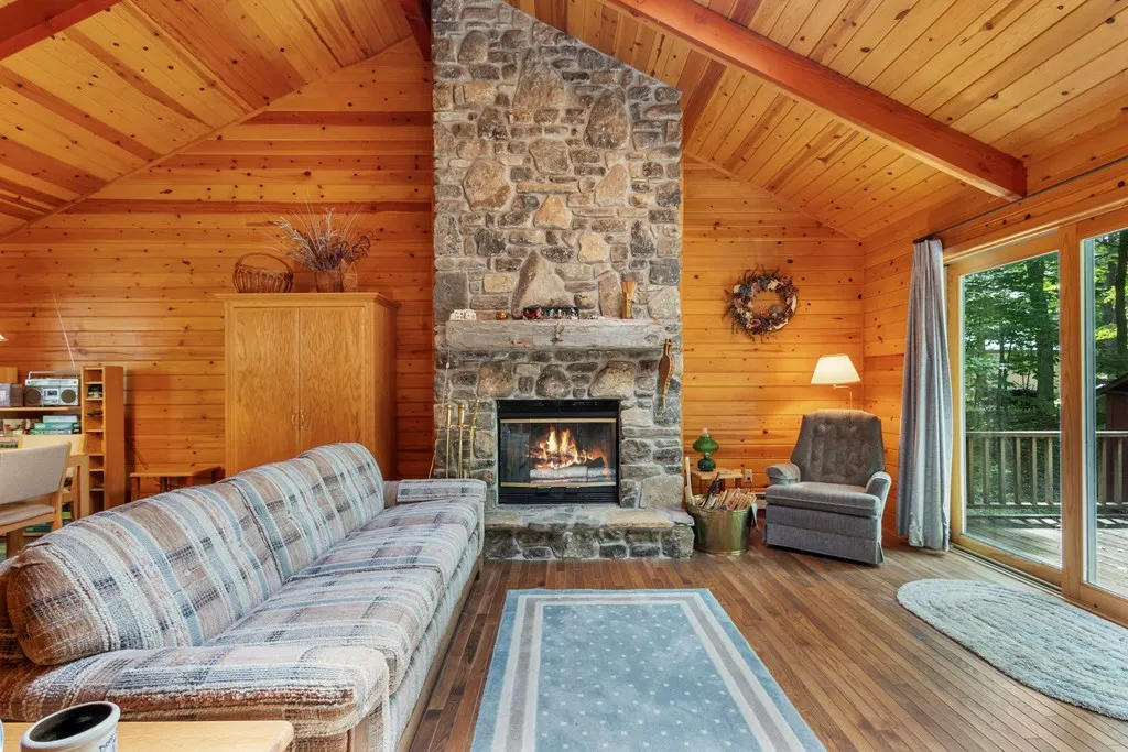 6140 N Cave Point Dr, Sturgeon Bay, Wisconsin 54235, 1 Bedroom Bedrooms, ,2 BathroomsBathrooms,Inland-Residential,For Sale,N Cave Point Dr,144282