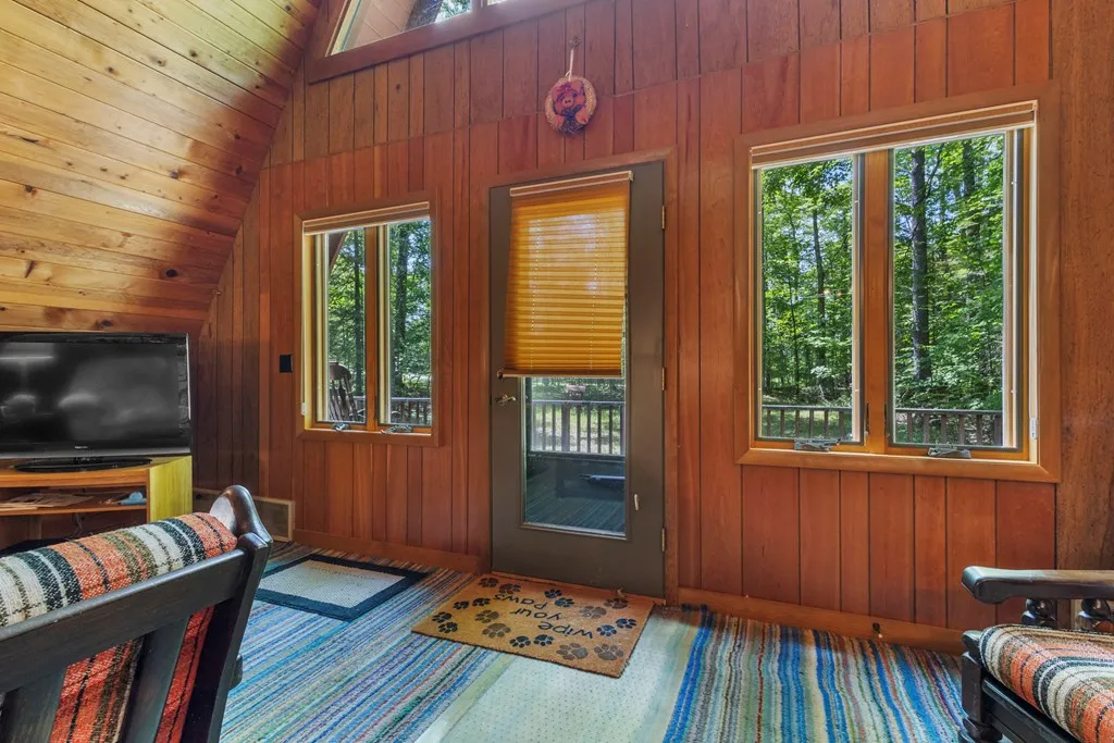6140 N Cave Point Dr, Sturgeon Bay, Wisconsin 54235, 1 Bedroom Bedrooms, ,2 BathroomsBathrooms,Inland-Residential,For Sale,N Cave Point Dr,144282