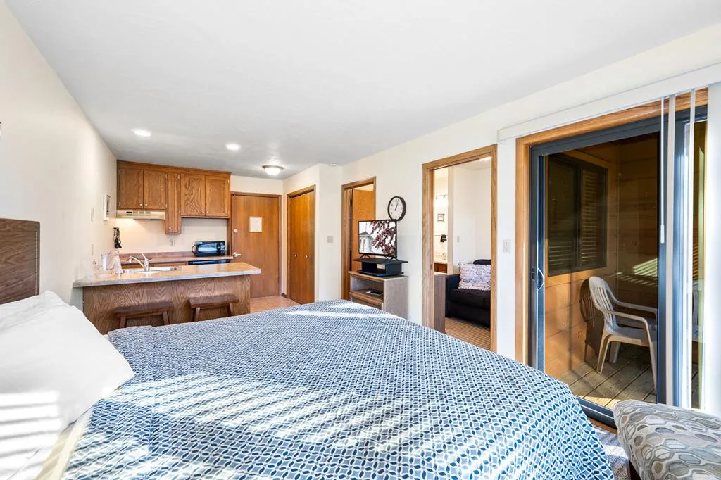 7741 Hwy 42 # 111, Egg Harbor, Wisconsin 54209, 1 Bedroom Bedrooms, ,1 BathroomBathrooms,Condominium,For Sale,Hwy 42,144413