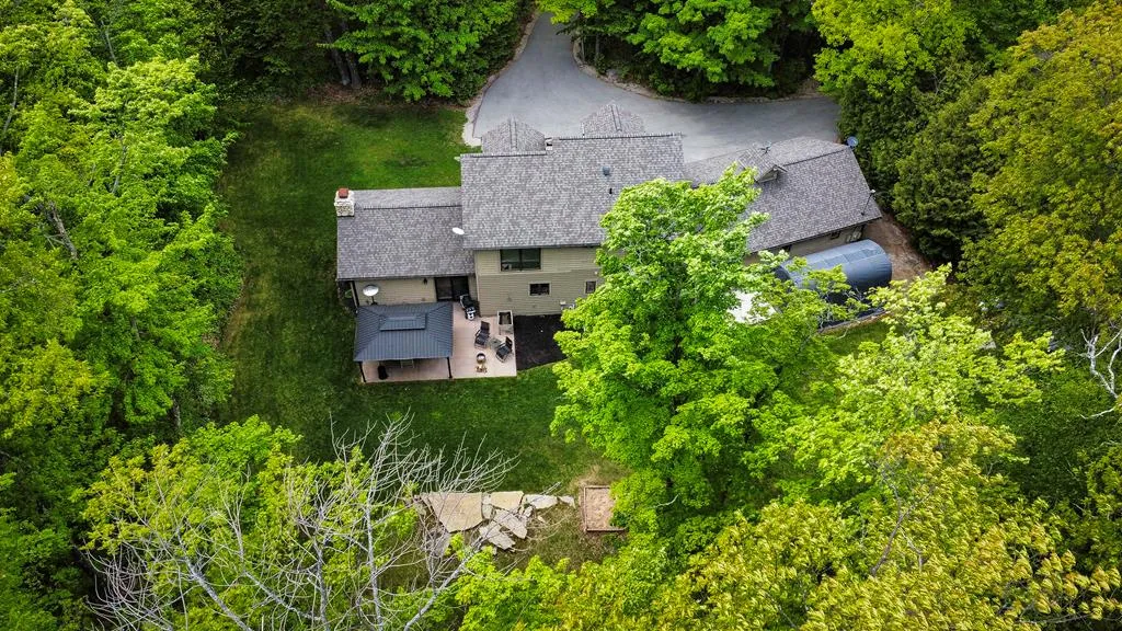 11790 Beach Rd, Ellison Bay Wi 54210, 3 Bedrooms Bedrooms, ,2 BathroomsBathrooms,Inland-Residential,For Sale,Beach Rd,141699
