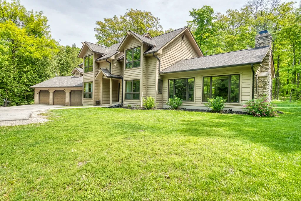 11790 Beach Rd, Ellison Bay Wi 54210, 3 Bedrooms Bedrooms, ,2 BathroomsBathrooms,Inland-Residential,For Sale,Beach Rd,141699