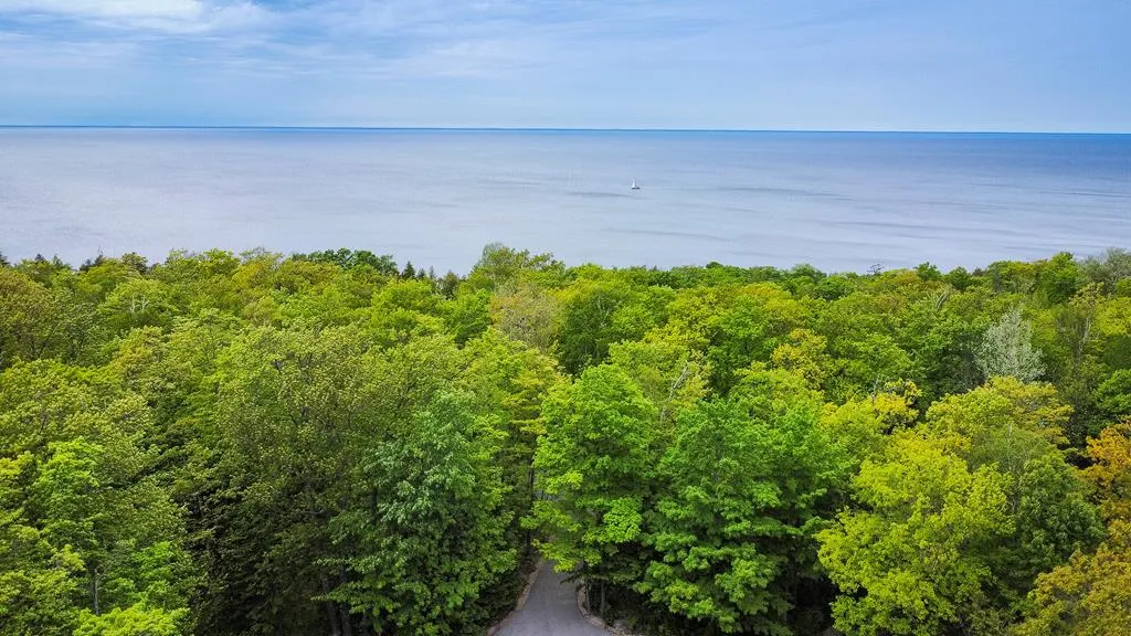 11790 Beach Rd, Ellison Bay Wi 54210, 3 Bedrooms Bedrooms, ,2 BathroomsBathrooms,Inland-Residential,For Sale,Beach Rd,141699