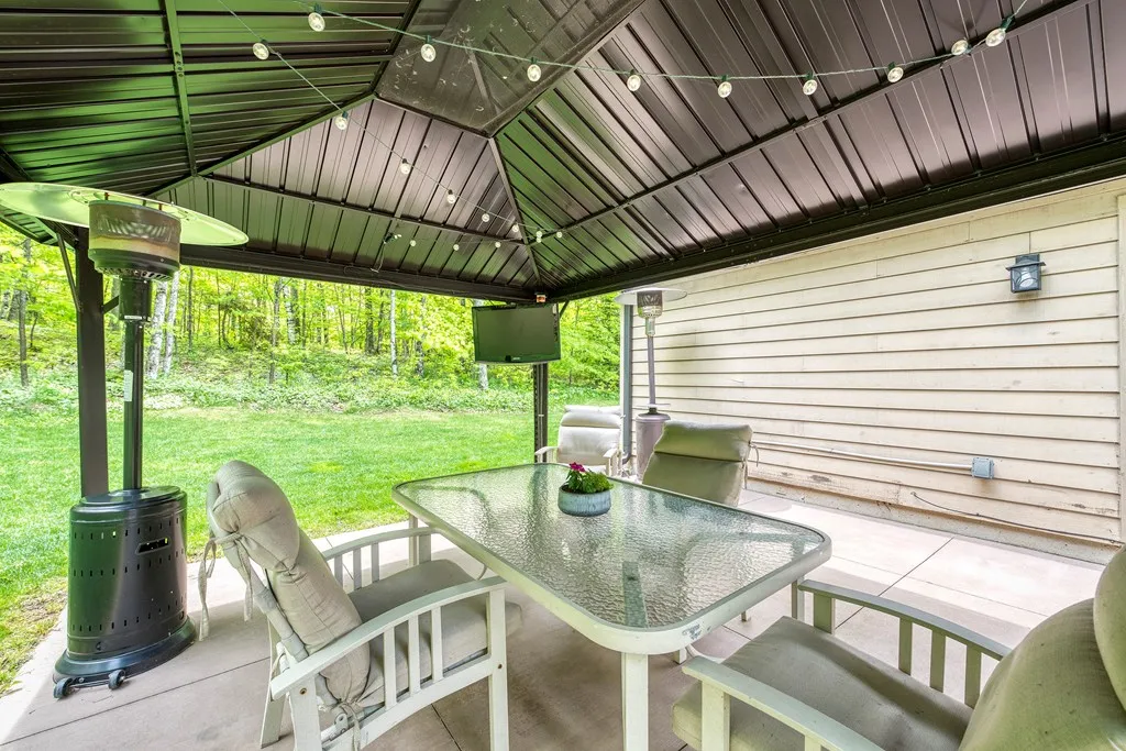 11790 Beach Rd, Ellison Bay Wi 54210, 3 Bedrooms Bedrooms, ,2 BathroomsBathrooms,Inland-Residential,For Sale,Beach Rd,141699