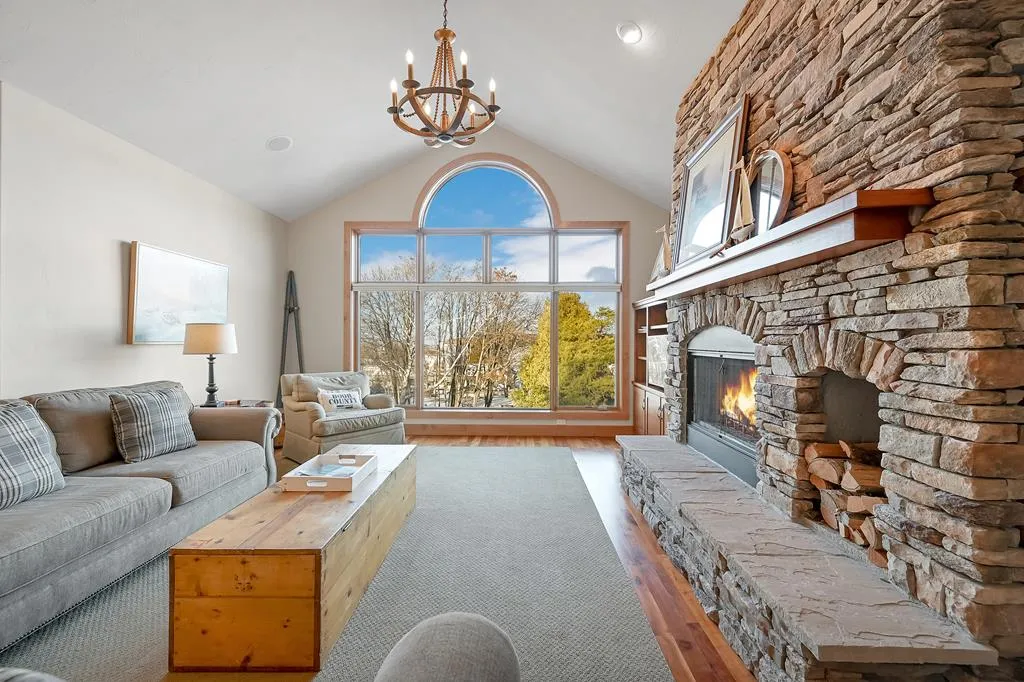 4155 Bluff Ln # 103, Fish Creek, Wisconsin 54212, 3 Bedrooms Bedrooms, ,3 BathroomsBathrooms,Condominium,For Sale,Bluff Ln,144432