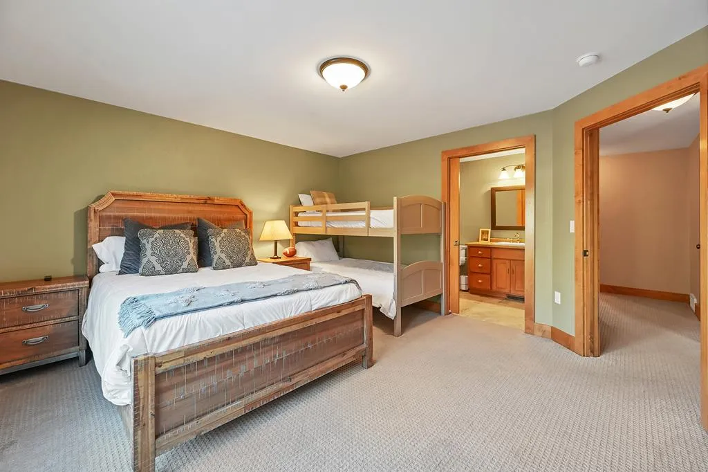 4155 Bluff Ln # 103, Fish Creek, Wisconsin 54212, 3 Bedrooms Bedrooms, ,3 BathroomsBathrooms,Condominium,For Sale,Bluff Ln,144432
