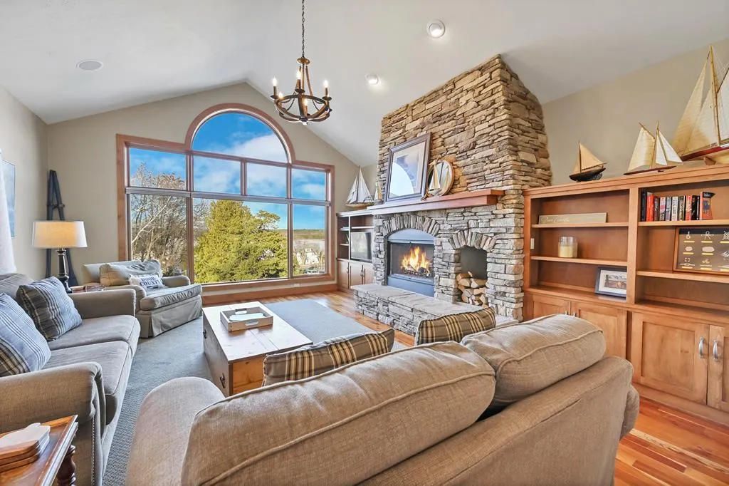 4155 Bluff Ln # 103, Fish Creek, Wisconsin 54212, 3 Bedrooms Bedrooms, ,3 BathroomsBathrooms,Condominium,For Sale,Bluff Ln,144432