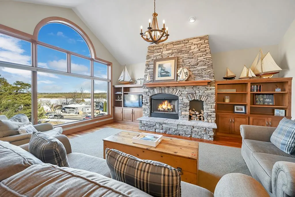 4155 Bluff Ln # 103, Fish Creek, Wisconsin 54212, 3 Bedrooms Bedrooms, ,3 BathroomsBathrooms,Condominium,For Sale,Bluff Ln,144432