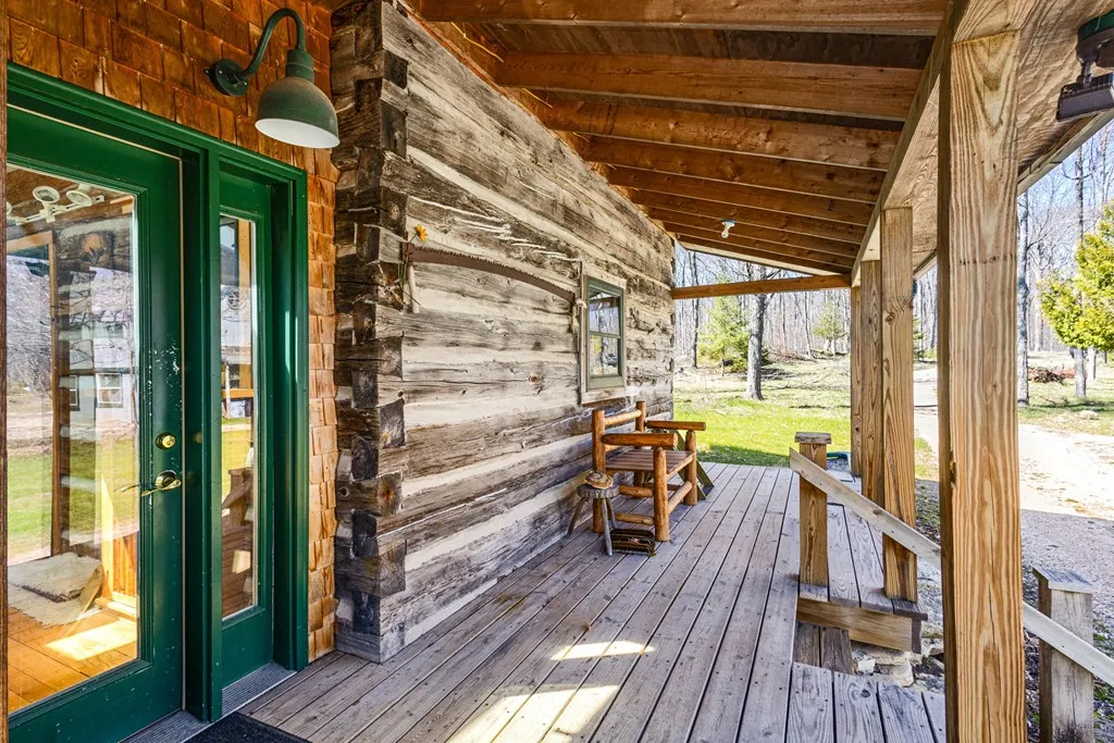 1937 Green Tree Rd, Washington Island Wi 54246, 2 Bedrooms Bedrooms, ,2 BathroomsBathrooms,Inland-Residential,For Sale,Green Tree Rd,143898