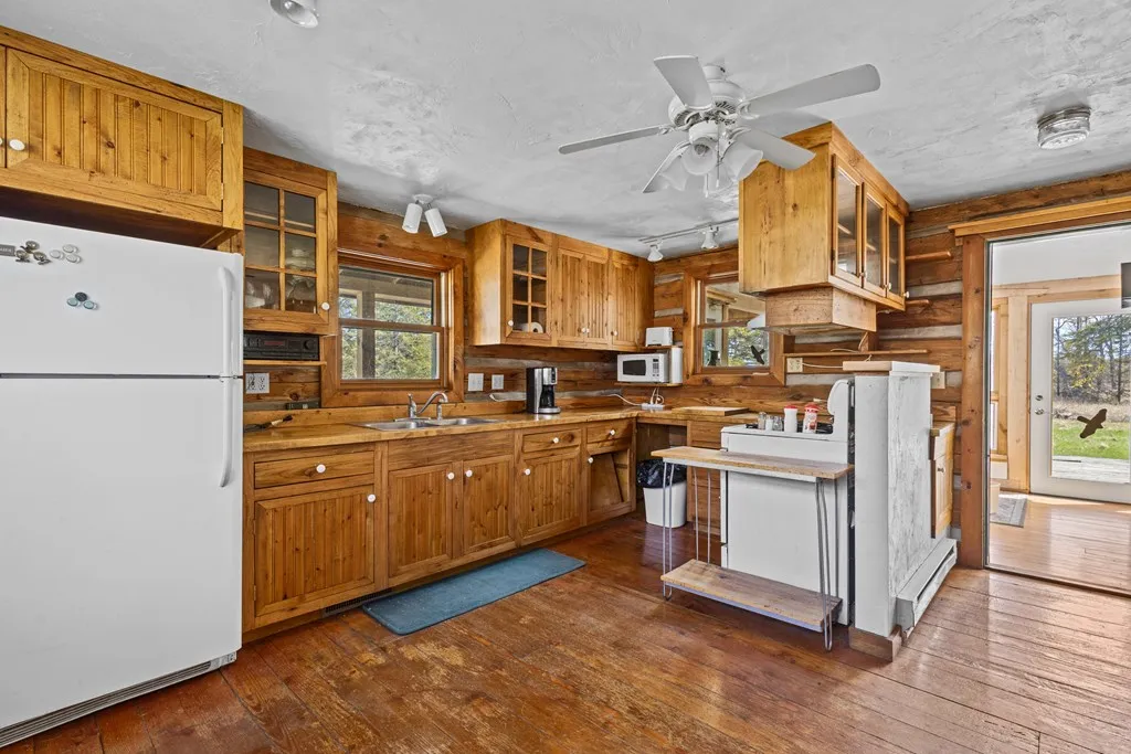 1937 Green Tree Rd, Washington Island Wi 54246, 2 Bedrooms Bedrooms, ,2 BathroomsBathrooms,Inland-Residential,For Sale,Green Tree Rd,143898