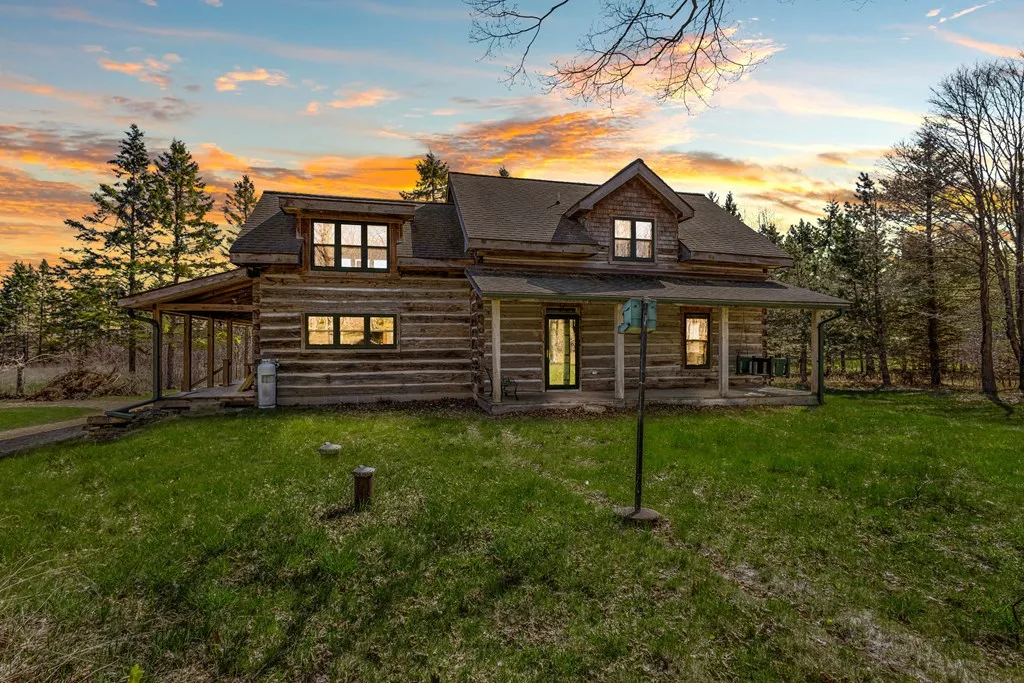1937 Green Tree Rd, Washington Island Wi 54246, 2 Bedrooms Bedrooms, ,2 BathroomsBathrooms,Inland-Residential,For Sale,Green Tree Rd,143898