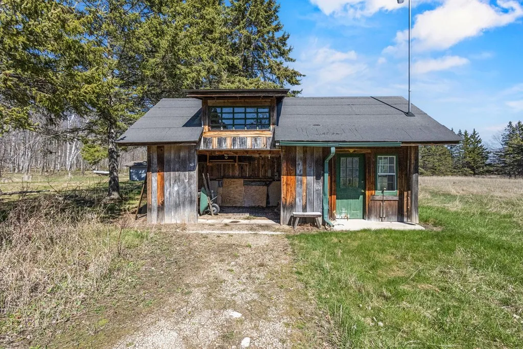 1937 Green Tree Rd, Washington Island Wi 54246, 2 Bedrooms Bedrooms, ,2 BathroomsBathrooms,Inland-Residential,For Sale,Green Tree Rd,143898