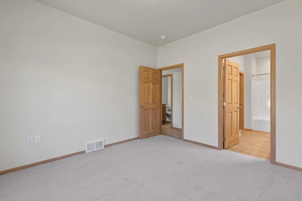 Unit 202 N 15th Dr, Sturgeon Bay Wi 54235, 2 Bedrooms Bedrooms, ,2 BathroomsBathrooms,Condominium,For Sale,N 15th Dr,141734