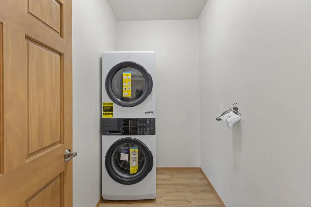 Unit 202 N 15th Dr, Sturgeon Bay Wi 54235, 2 Bedrooms Bedrooms, ,2 BathroomsBathrooms,Condominium,For Sale,N 15th Dr,141734
