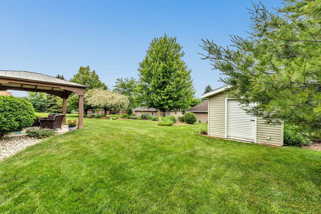 427 16th Dr, Sturgeon Bay, Wisconsin 54235, 4 Bedrooms Bedrooms, ,3 BathroomsBathrooms,Inland-Residential,For Sale,N 16th Dr,144205