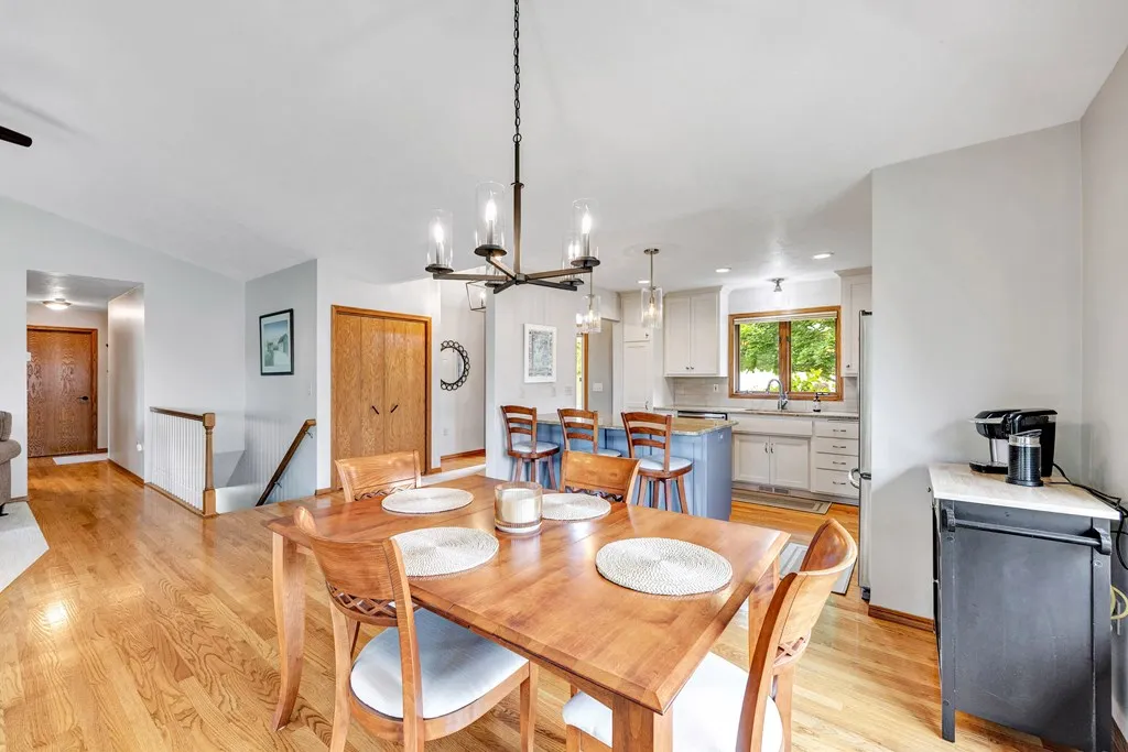 427 16th Dr, Sturgeon Bay, Wisconsin 54235, 4 Bedrooms Bedrooms, ,3 BathroomsBathrooms,Inland-Residential,For Sale,N 16th Dr,144205