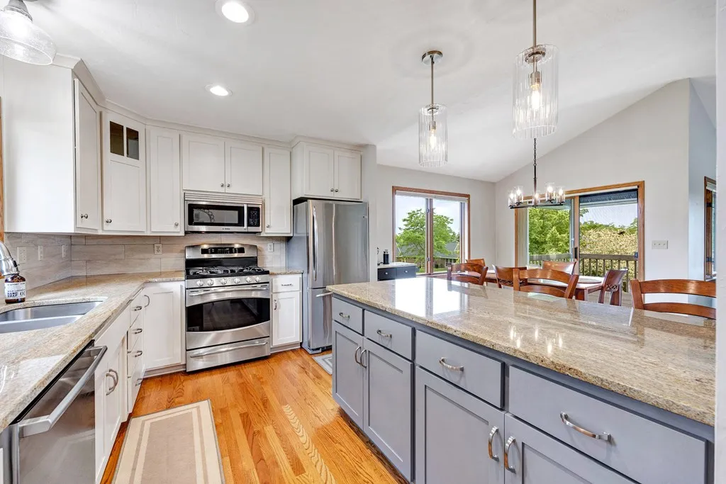 427 16th Dr, Sturgeon Bay, Wisconsin 54235, 4 Bedrooms Bedrooms, ,3 BathroomsBathrooms,Inland-Residential,For Sale,N 16th Dr,144205