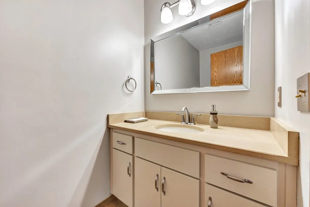 427 16th Dr, Sturgeon Bay, Wisconsin 54235, 4 Bedrooms Bedrooms, ,3 BathroomsBathrooms,Inland-Residential,For Sale,N 16th Dr,144205