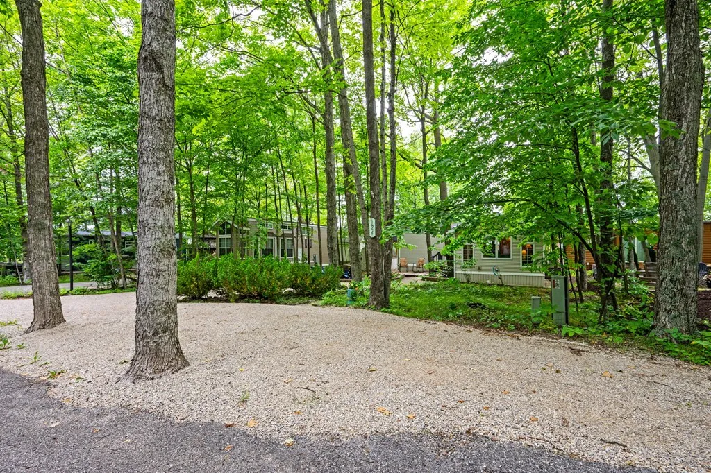 4286 Harbor School Rd # 124, Egg Harbor, Wisconsin 54209, 1 Bedroom Bedrooms, ,1 BathroomBathrooms,Condominium,For Sale,Harbor School Rd,144178