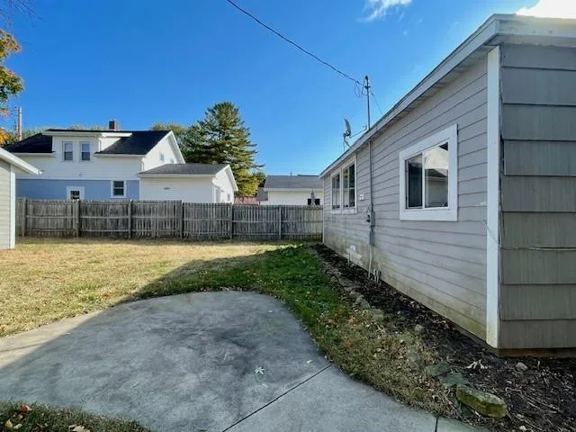 520 Huron St, Sturgeon Bay Wi 54235, 2 Bedrooms Bedrooms, ,1 BathroomBathrooms,Inland-Residential,For Sale,Huron St,143335
