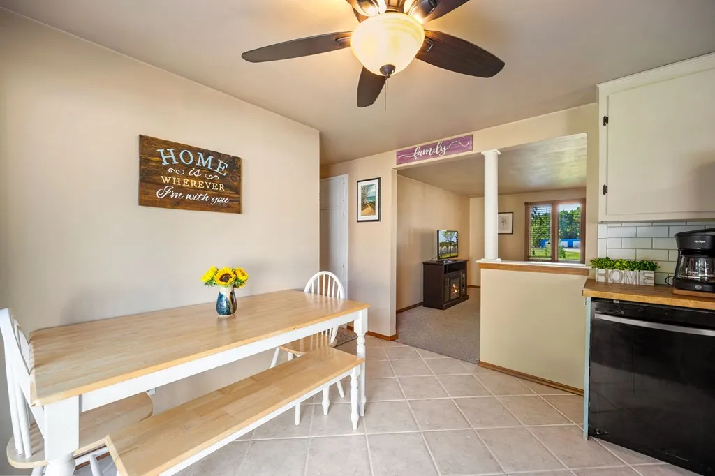 4740 Dunn Rd, Sturgeon Bay, Wisconsin 54235, 3 Bedrooms Bedrooms, ,2 BathroomsBathrooms,Inland-Residential,For Sale,Dunn Rd,144500