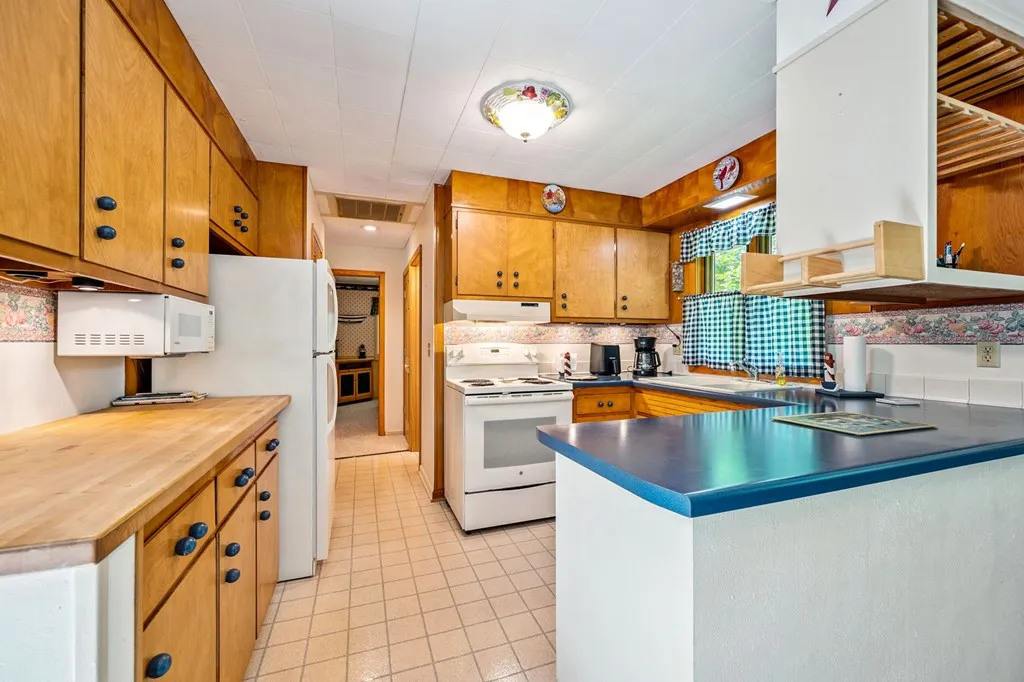 10630 Claflin Ln, Sister Bay, Wisconsin 54234, 2 Bedrooms Bedrooms, ,1 BathroomBathrooms,Inland-Residential,For Sale,Claflin Ln,144342