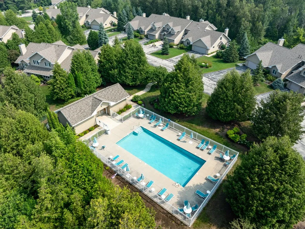 9290 Half Mile Bridge Ln # 305, Fish Creek, Wisconsin 54212, 3 Bedrooms Bedrooms, ,3 BathroomsBathrooms,Condominium,For Sale,Half Mile Bridge Ln,144350