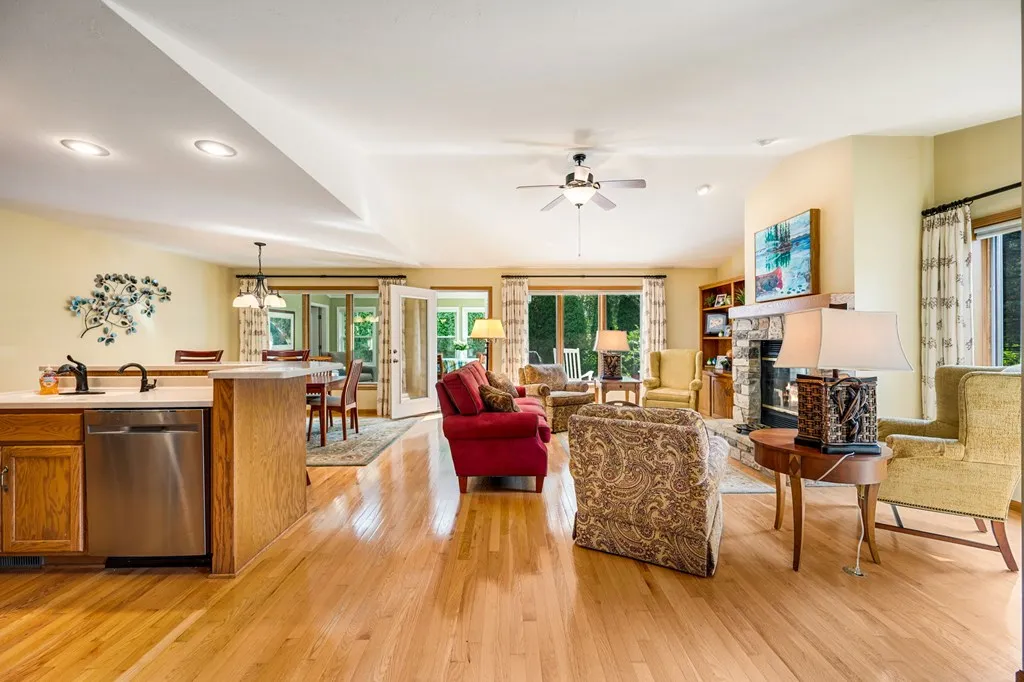 9290 Half Mile Bridge Ln # 305, Fish Creek, Wisconsin 54212, 3 Bedrooms Bedrooms, ,3 BathroomsBathrooms,Condominium,For Sale,Half Mile Bridge Ln,144350
