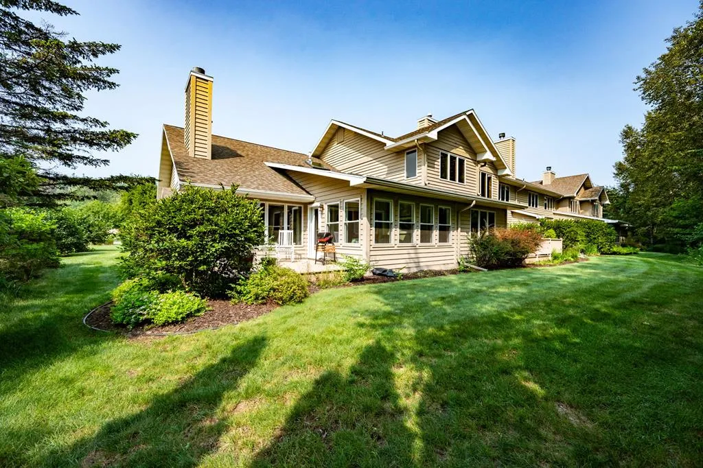 9290 Half Mile Bridge Ln # 305, Fish Creek, Wisconsin 54212, 3 Bedrooms Bedrooms, ,3 BathroomsBathrooms,Condominium,For Sale,Half Mile Bridge Ln,144350