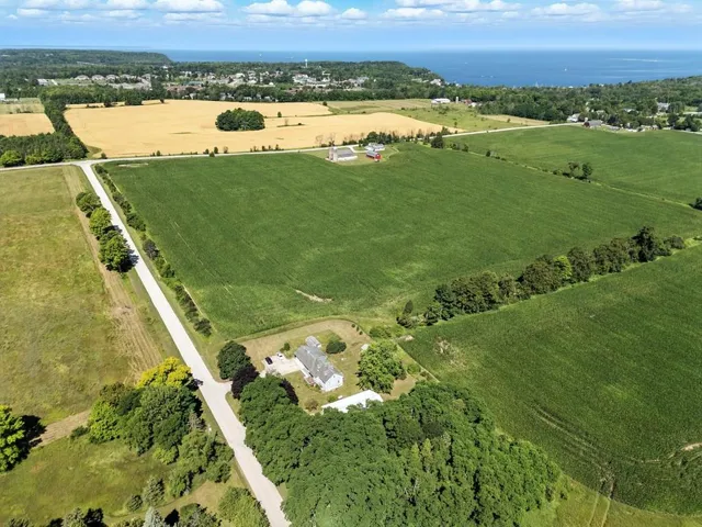 2130 Plateau Rd, Sister Bay, Wisconsin 54234, 3 Bedrooms Bedrooms, ,2 BathroomsBathrooms,Inland-Residential,For Sale,Plateau Rd,144330