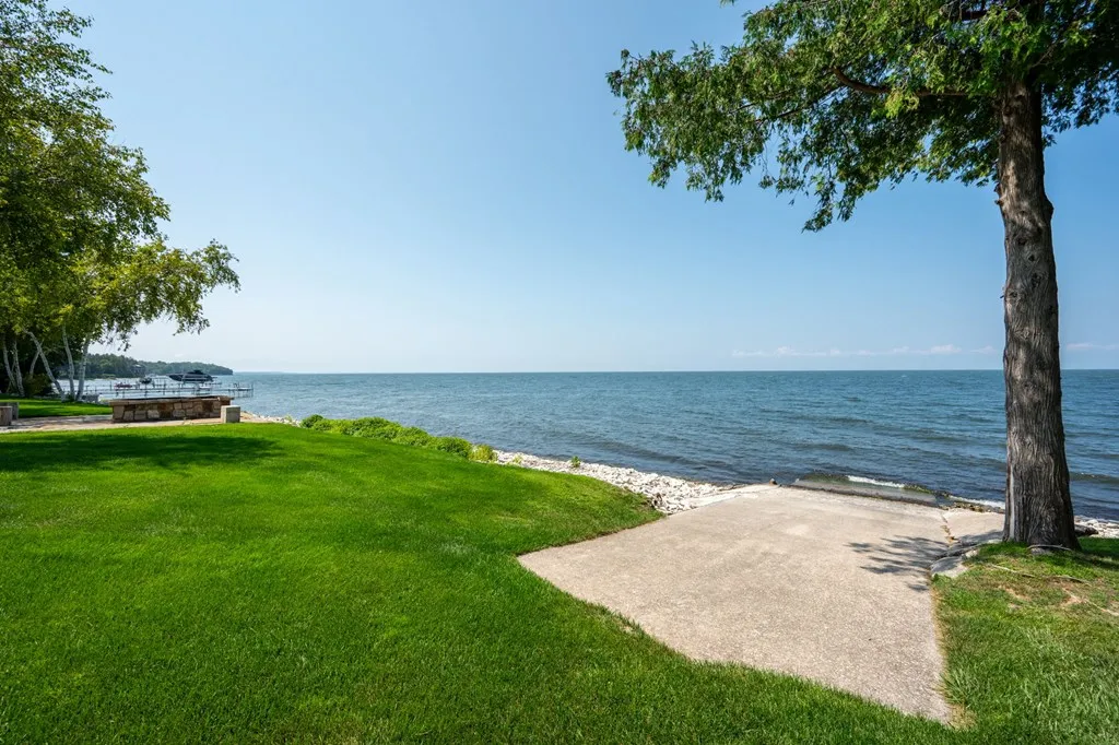 5707 Bay Shore Dr, Sturgeon Bay Wi 54235, 4 Bedrooms Bedrooms, ,8 BathroomsBathrooms,Waterfront-Residential,For Sale,Bay Shore Dr,143046