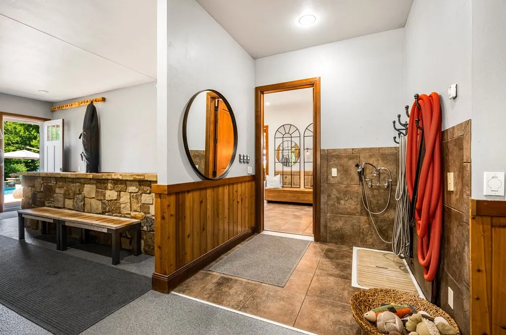 5707 Bay Shore Dr, Sturgeon Bay Wi 54235, 4 Bedrooms Bedrooms, ,8 BathroomsBathrooms,Waterfront-Residential,For Sale,Bay Shore Dr,143046