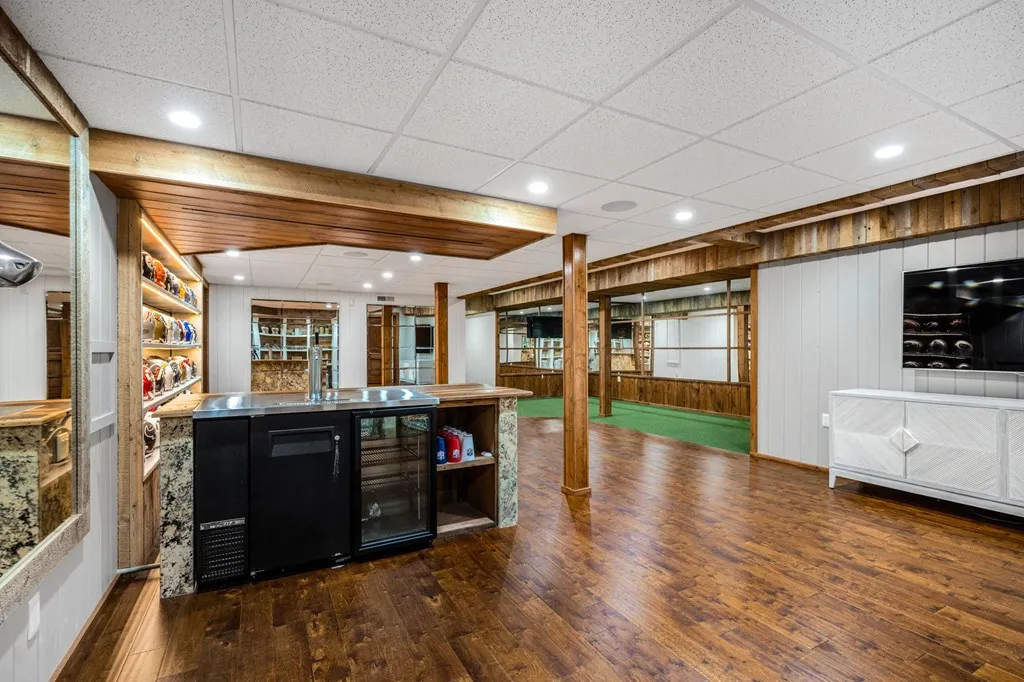 5707 Bay Shore Dr, Sturgeon Bay Wi 54235, 4 Bedrooms Bedrooms, ,8 BathroomsBathrooms,Waterfront-Residential,For Sale,Bay Shore Dr,143046