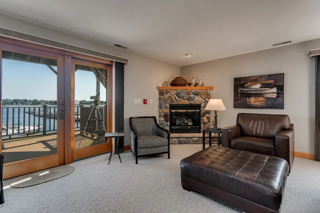 740 Quarterdeck Ln # 1203, Sturgeon Bay, Wisconsin 54235, 3 Bedrooms Bedrooms, ,2 BathroomsBathrooms,Condominium,For Sale,Quarterdeck Ln,144326