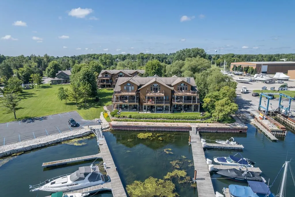 740 Quarterdeck Ln # 1203, Sturgeon Bay, Wisconsin 54235, 3 Bedrooms Bedrooms, ,2 BathroomsBathrooms,Condominium,For Sale,Quarterdeck Ln,144326