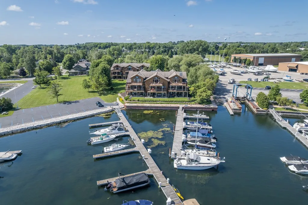 740 Quarterdeck Ln # 1203, Sturgeon Bay, Wisconsin 54235, 3 Bedrooms Bedrooms, ,2 BathroomsBathrooms,Condominium,For Sale,Quarterdeck Ln,144326