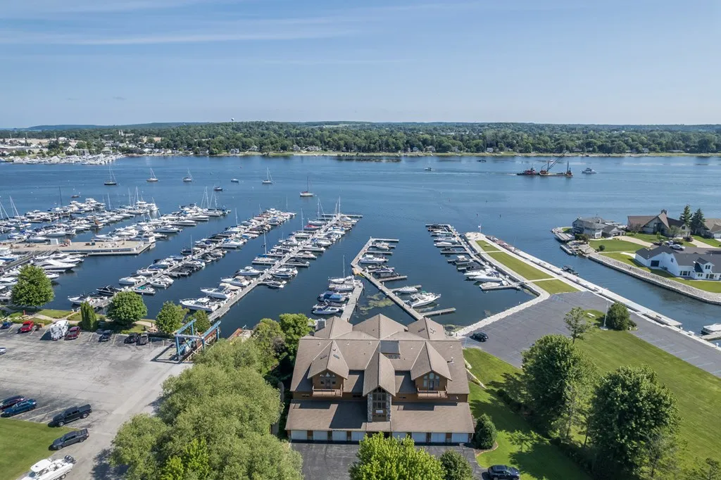 740 Quarterdeck Ln # 1203, Sturgeon Bay, Wisconsin 54235, 3 Bedrooms Bedrooms, ,2 BathroomsBathrooms,Condominium,For Sale,Quarterdeck Ln,144326