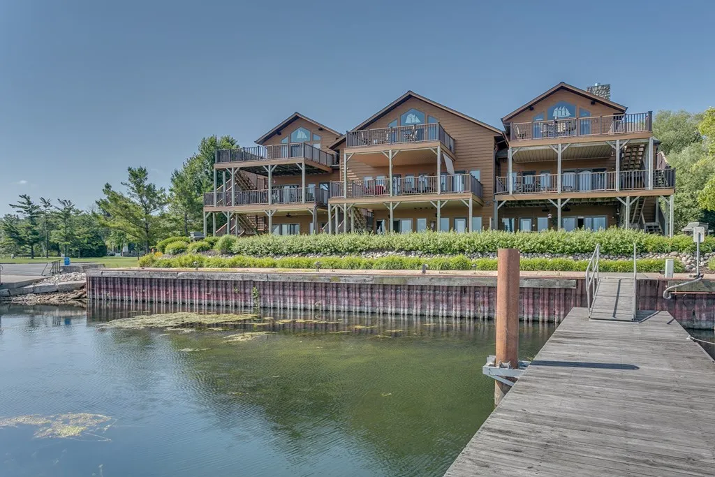 740 Quarterdeck Ln # 1203, Sturgeon Bay, Wisconsin 54235, 3 Bedrooms Bedrooms, ,2 BathroomsBathrooms,Condominium,For Sale,Quarterdeck Ln,144326