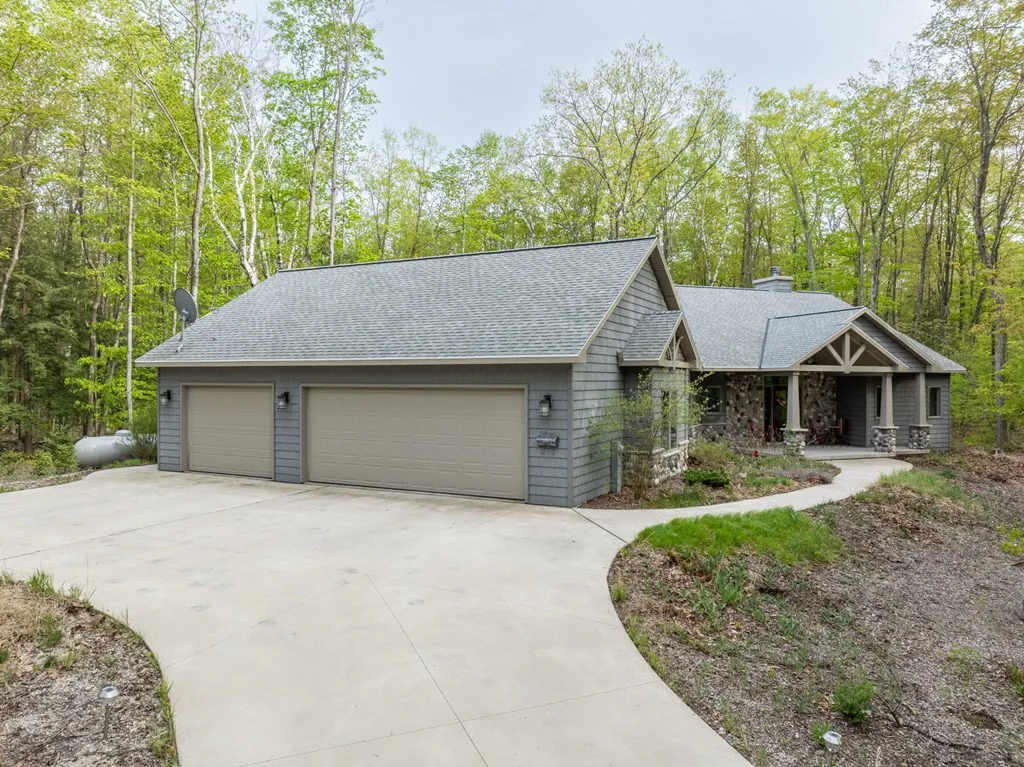 6286 Maple Run Ln, Egg Harbor, Wisconsin 54209, 3 Bedrooms Bedrooms, ,3 BathroomsBathrooms,Inland-Residential,For Sale,Maple Run Ln,143980