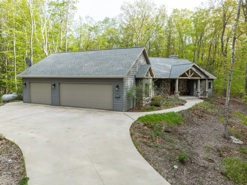 6286 Maple Run Ln, Egg Harbor, Wisconsin 54209, 3 Bedrooms Bedrooms, ,3 BathroomsBathrooms,Inland-Residential,For Sale,Maple Run Ln,143980