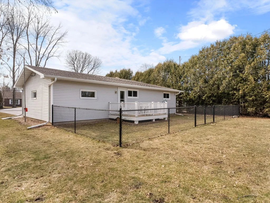 1562 Rhode Island St, Sturgeon Bay Wi 54235, 3 Bedrooms Bedrooms, ,1 BathroomBathrooms,Inland-Residential,For Sale,Rhode Island St,141424