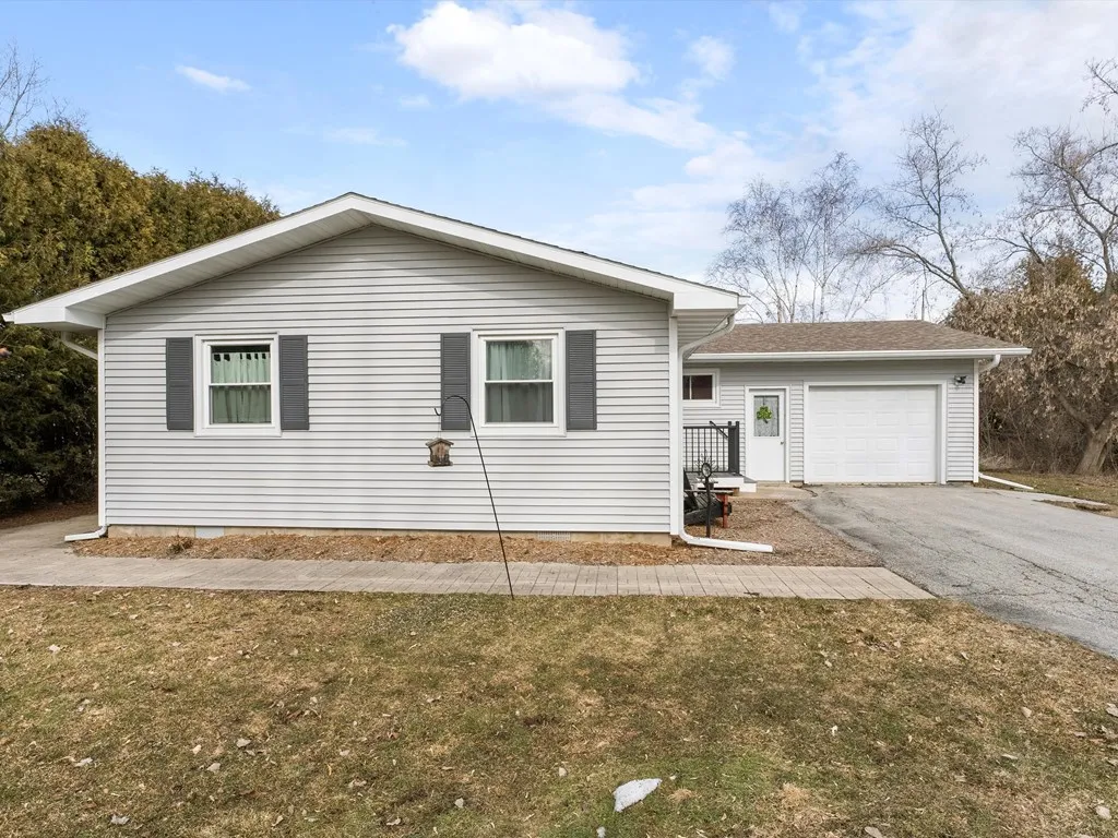 1562 Rhode Island St, Sturgeon Bay Wi 54235, 3 Bedrooms Bedrooms, ,1 BathroomBathrooms,Inland-Residential,For Sale,Rhode Island St,141424