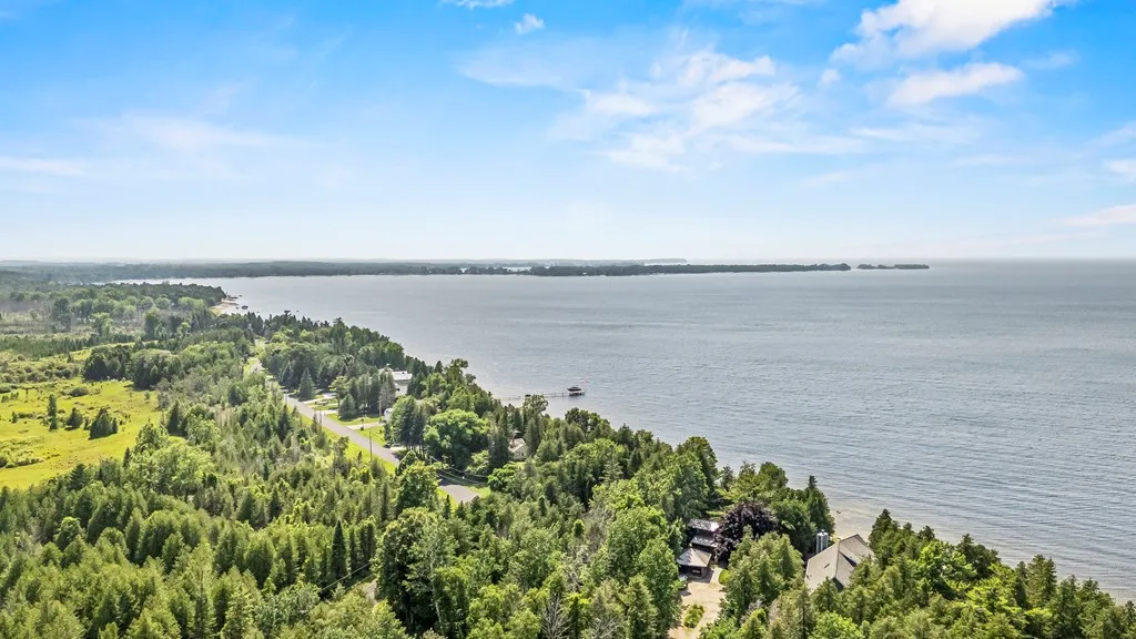 7376 Elms Rd, Sturgeon Bay, Wisconsin 54235, 2 Bedrooms Bedrooms, ,1 BathroomBathrooms,Inland-Residential,For Sale,Elms Rd,144274