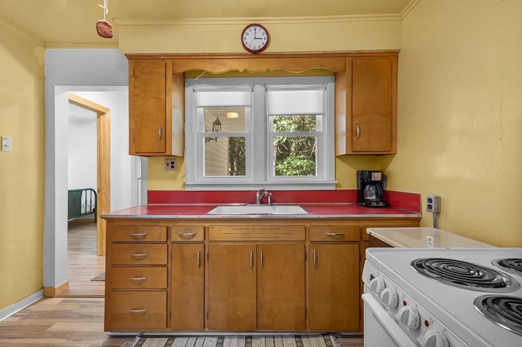 7376 Elms Rd, Sturgeon Bay, Wisconsin 54235, 2 Bedrooms Bedrooms, ,1 BathroomBathrooms,Inland-Residential,For Sale,Elms Rd,144274